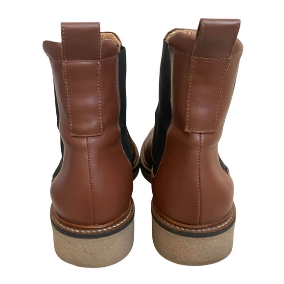 Everlane Leather Chelsea Boots - Picture 10 of 13